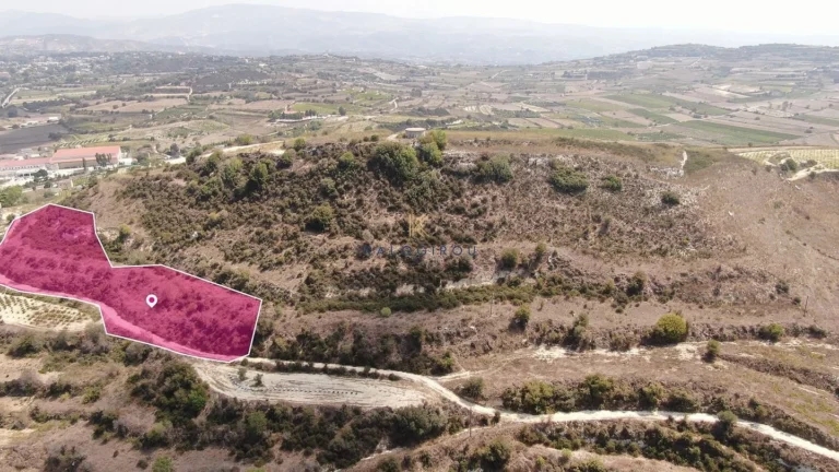 5,017m² Plot for Sale in Stroumpi, Paphos District