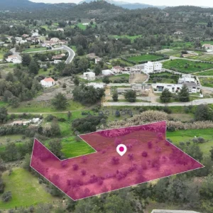 6,912m² Plot for Sale in Lythrodontas, Nicosia District