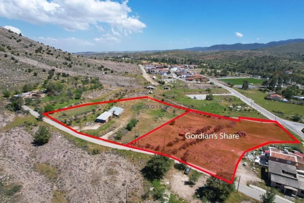 12,524m² Plot for Sale in Mitsero, Nicosia District