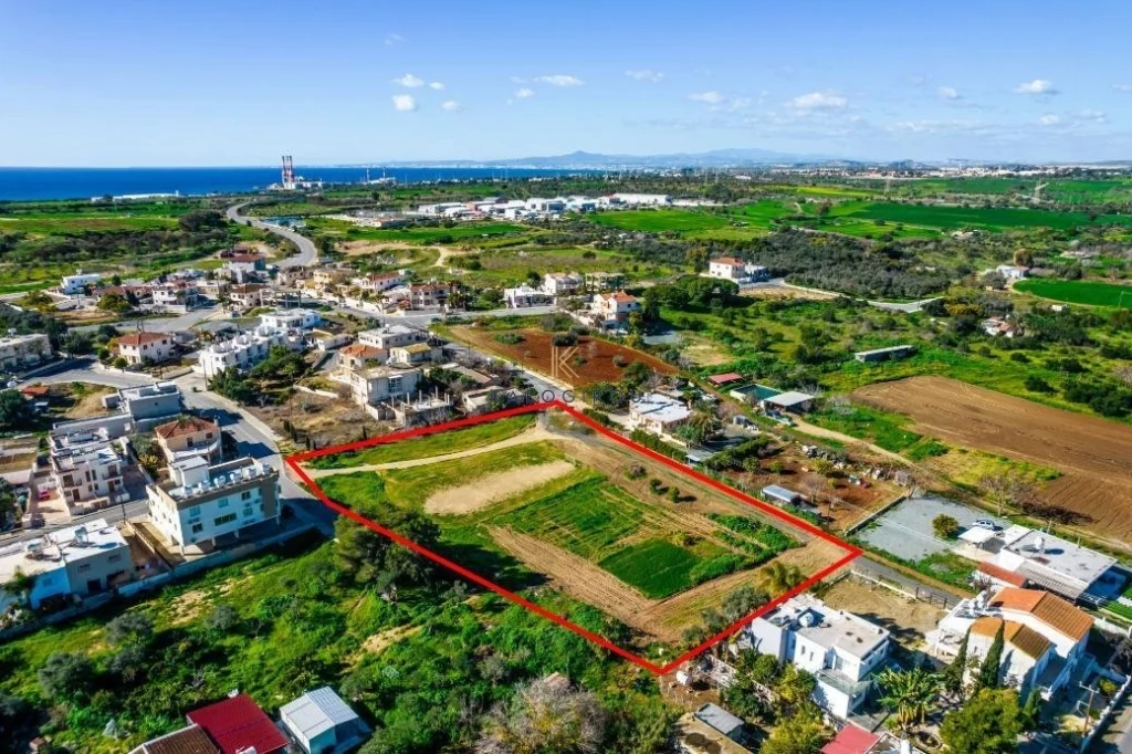 8,302m² Plot for Sale in Ormideia, Larnaca District