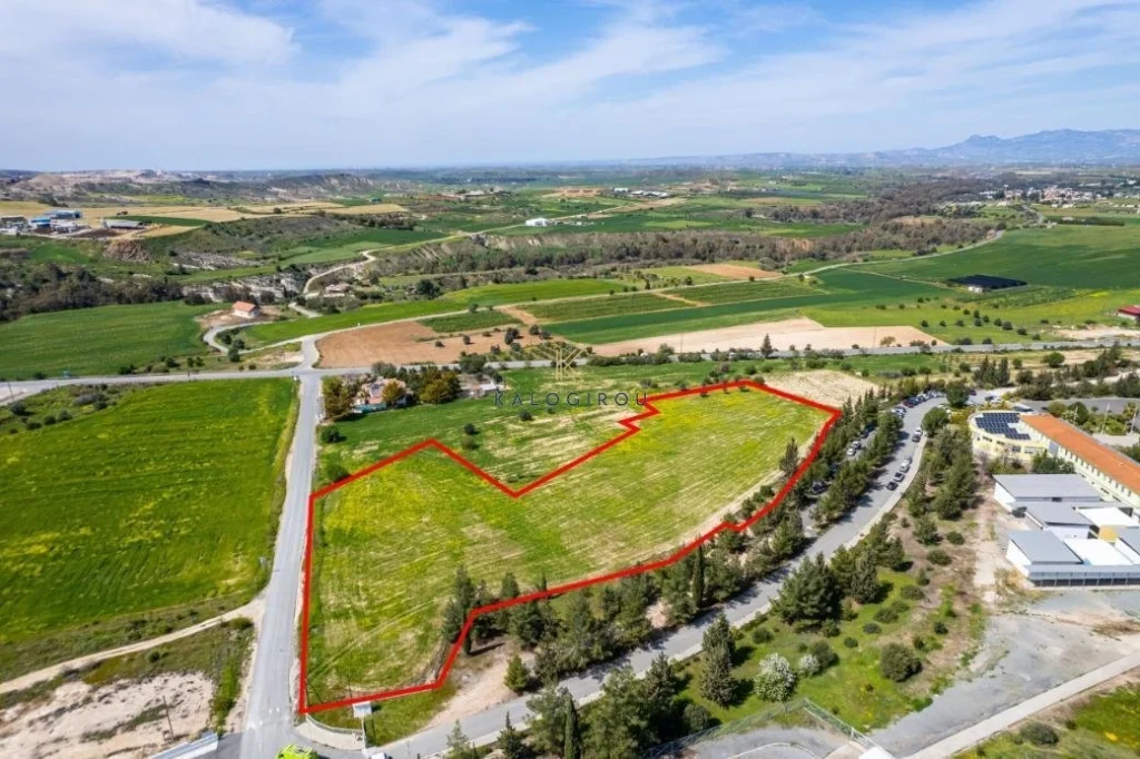 12,900m² Plot for Sale in Malounta, Nicosia District