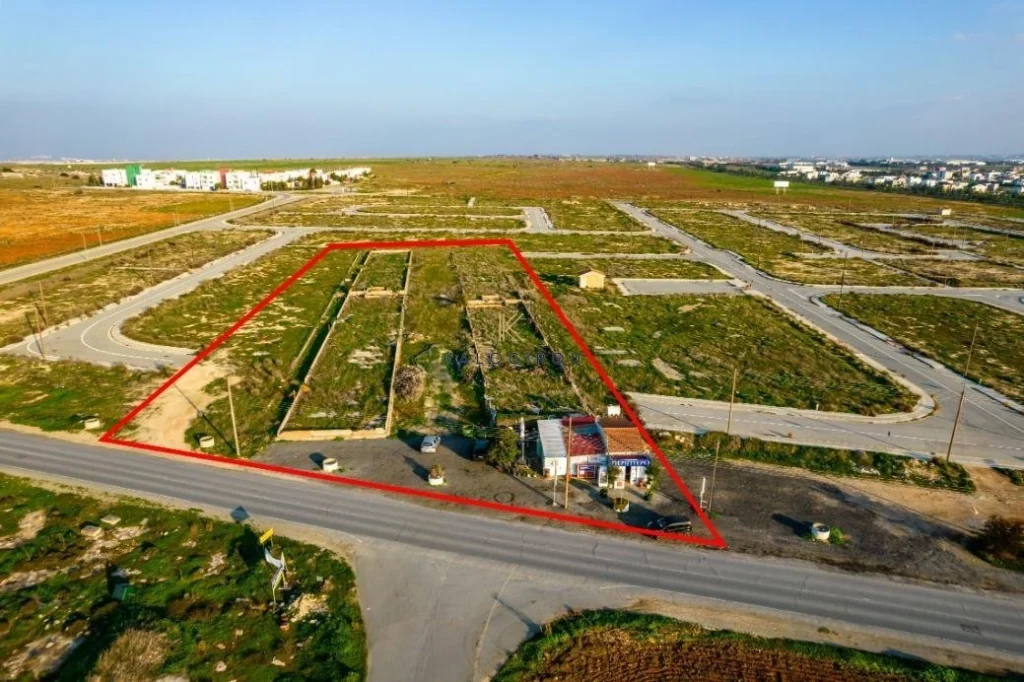 9,098m² Plot for Sale in Kokkinotrimithia, Nicosia District