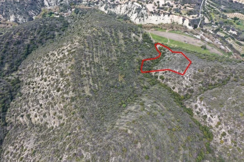 6,689m² Plot for Sale in Limnatis, Limassol District