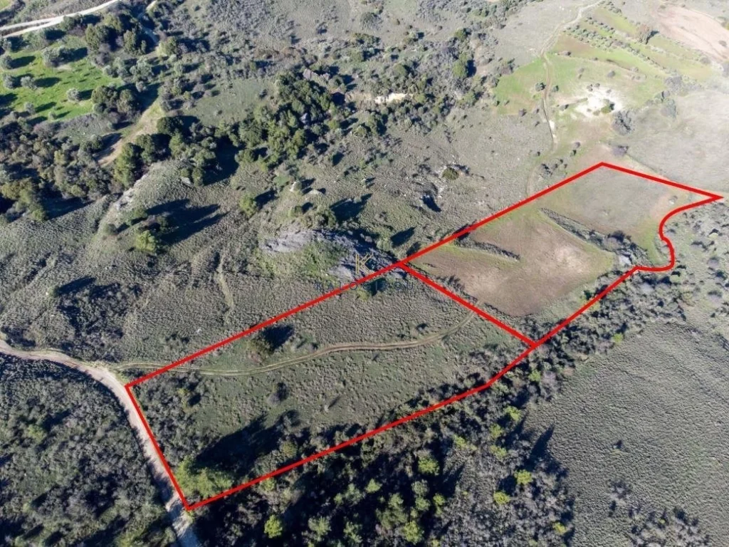 20,625m² Plot for Sale in Prastio Pafou, Paphos District
