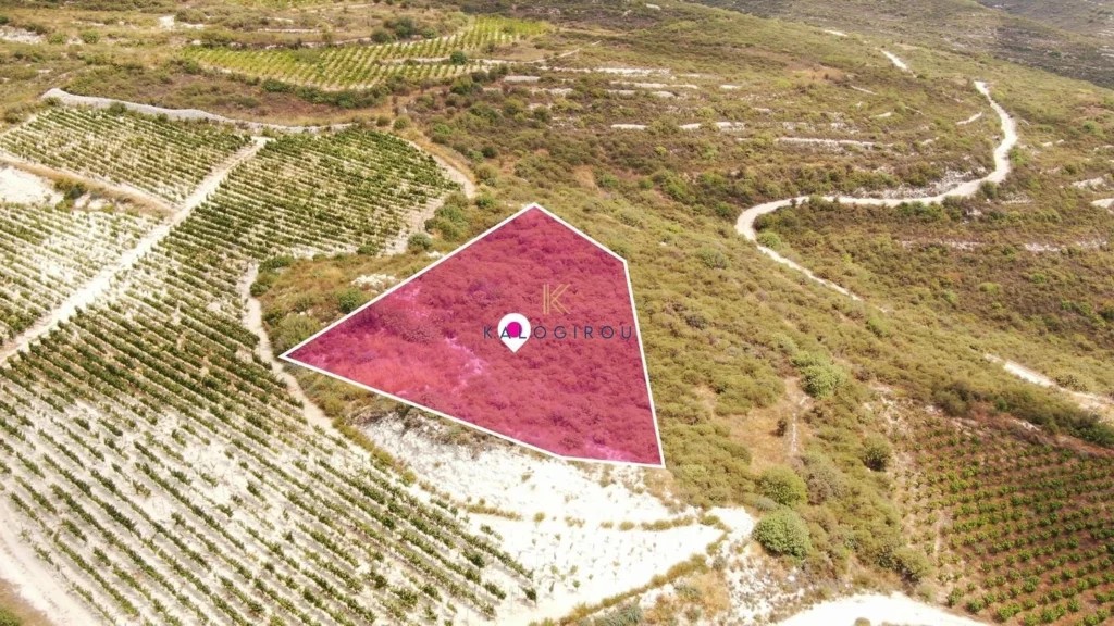 1,673m² Plot for Sale in Vouni, Limassol District