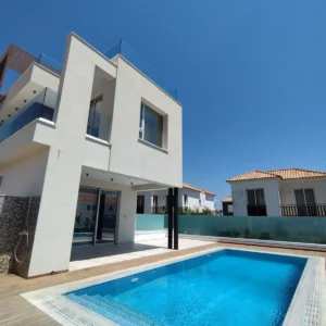 4 Bedroom House for Sale in Famagusta – Agia Napa