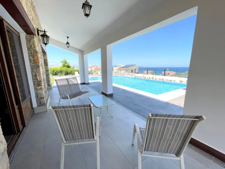 4 Bedroom House for Rent in Argaka, Paphos District