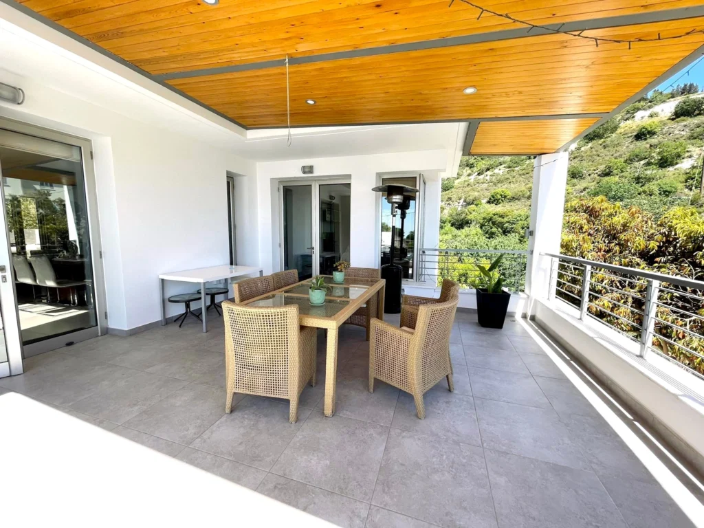 5 Bedroom House for Rent in Tsada, Paphos District