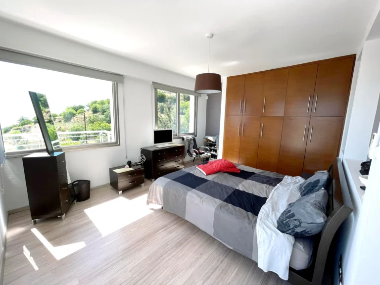 5 Bedroom House for Rent in Tsada, Paphos District