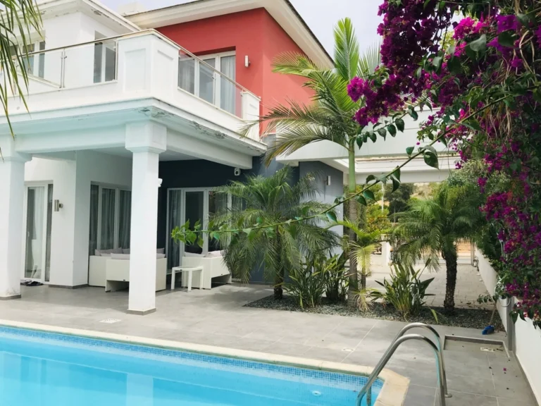 4 Bedroom House for Sale in Agios Tychonas, Limassol District