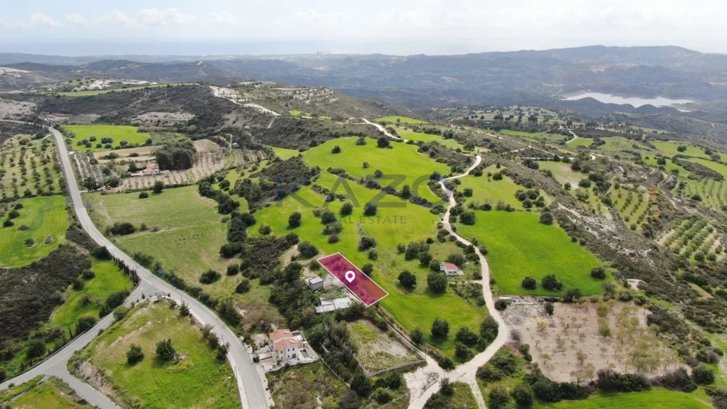 1,162m² Plot for Sale in Vavla, Larnaca District