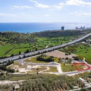 1,100m² Plot for Sale in Agios Tychonas, Limassol District