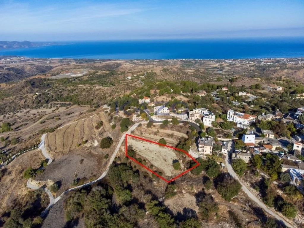 2,342m² Plot for Sale in Kynousa, Paphos District