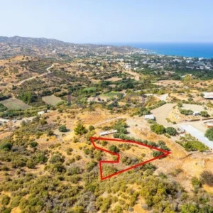 1,156m² Plot for Sale in Kato Pyrgos, Nicosia District