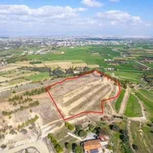 7,358m² Plot for Sale in Pera, Nicosia District