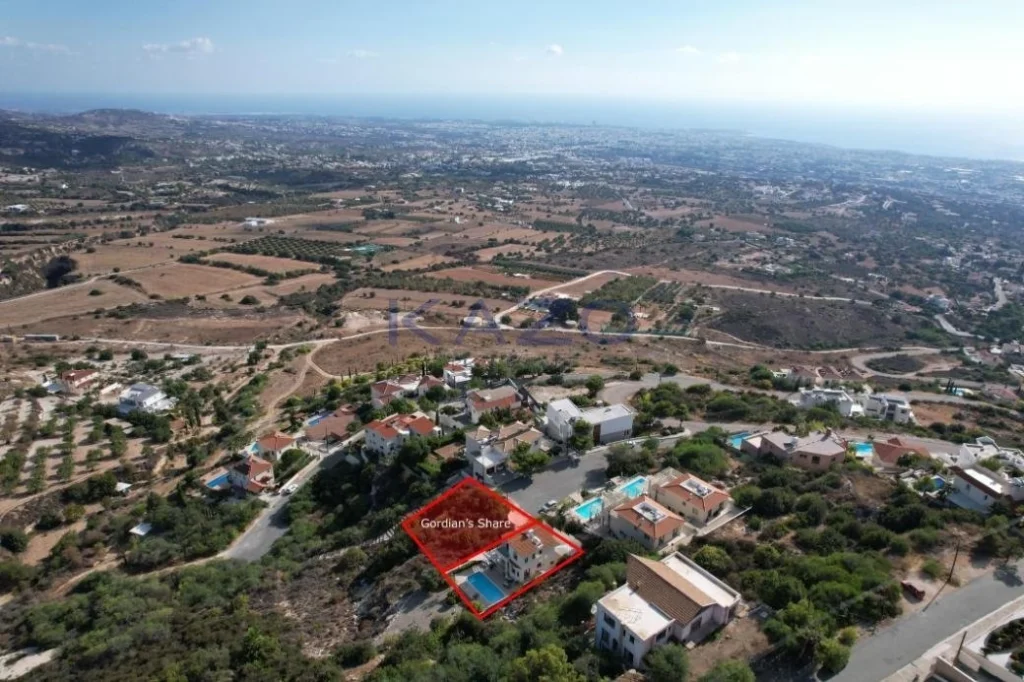 1,264m² Plot for Sale in Tala, Paphos District