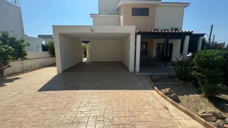 4 Bedroom House for Sale in Empa, Paphos District