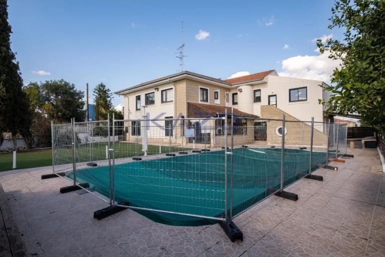 4 Bedroom House for Sale in Strovolos, Nicosia District