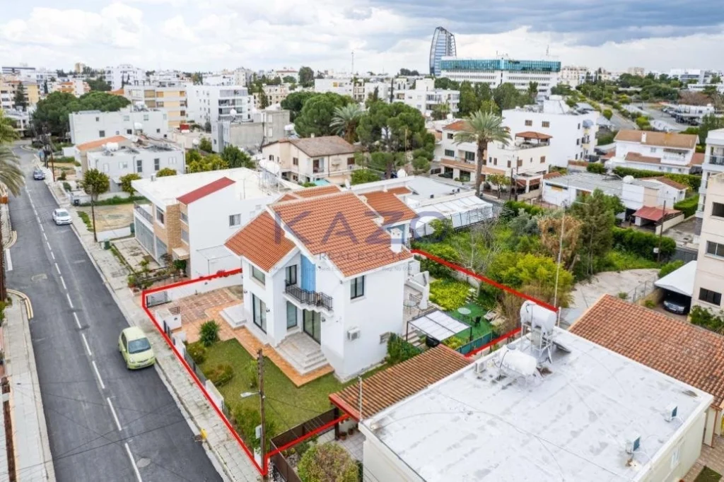 4 Bedroom House for Sale in Strovolos, Nicosia District