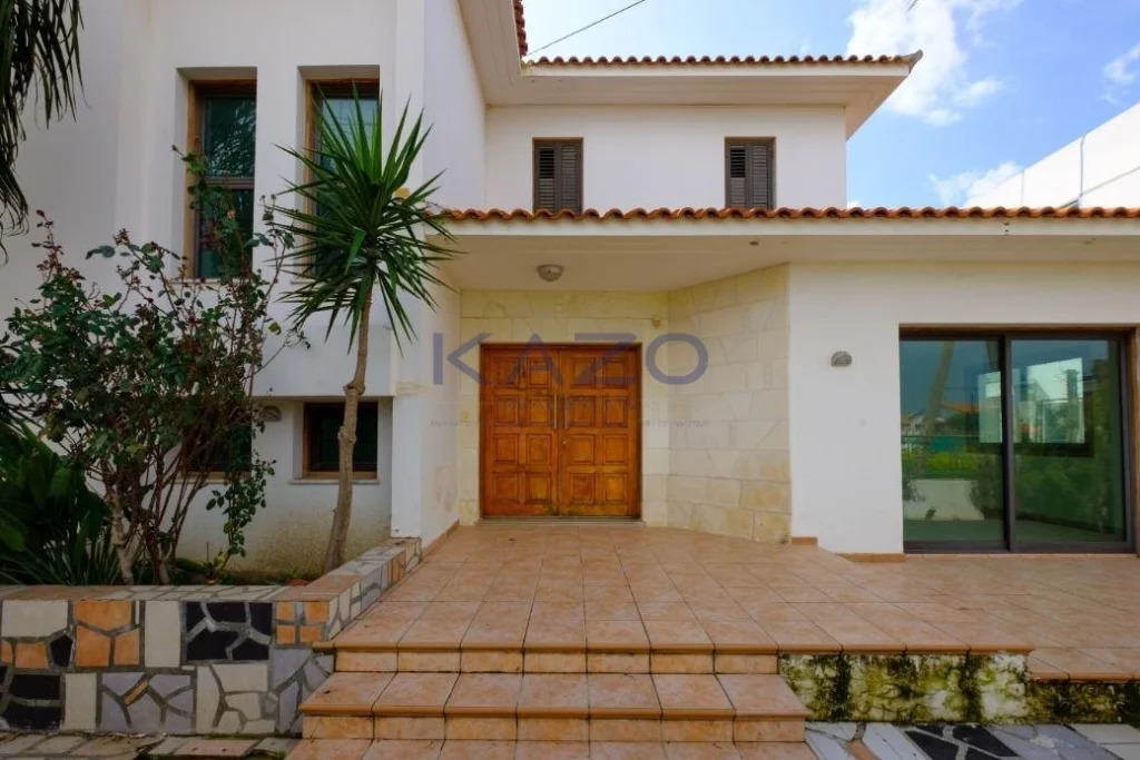 3 Bedroom House for Sale in Strovolos, Nicosia District