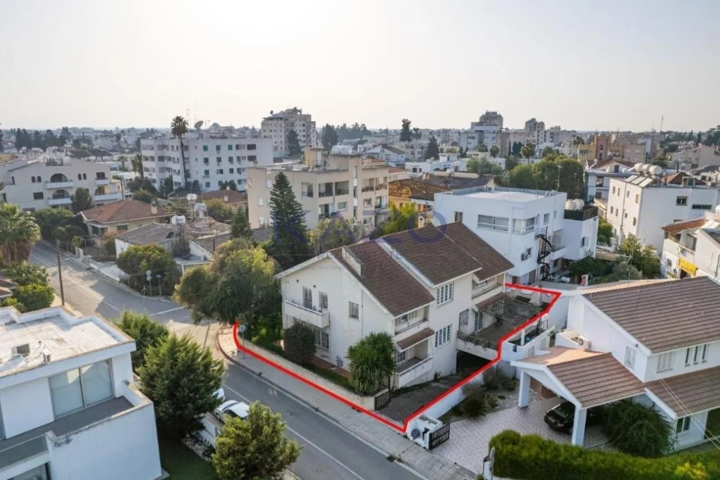 4 Bedroom House for Sale in Strovolos, Nicosia District