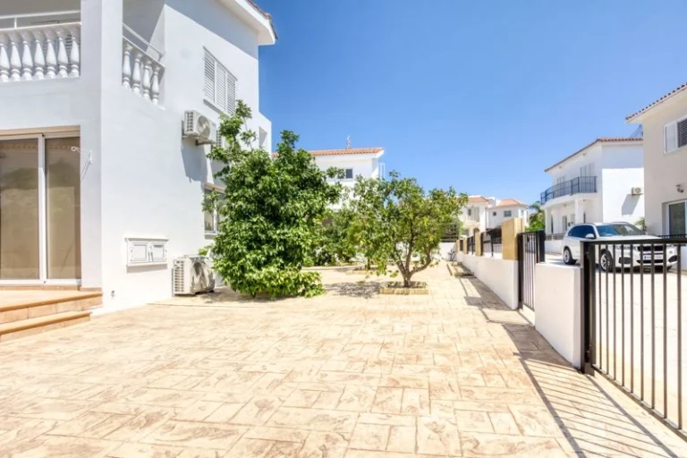 4 Bedroom House for Sale in Pernera, Famagusta District