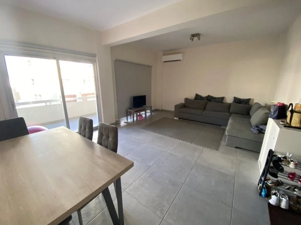 2 Bedroom Apartment for Sale in Limassol – Mesa Geitonia