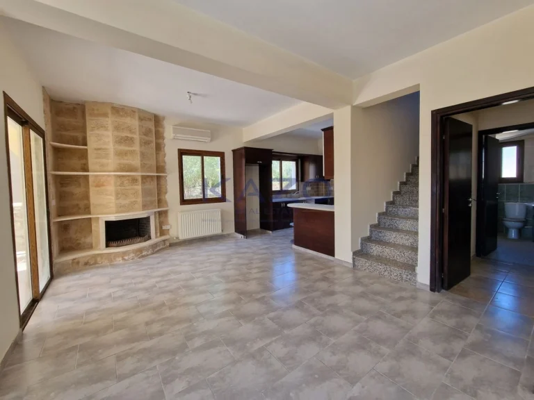 4 Bedroom House for Sale in Ineia, Paphos District