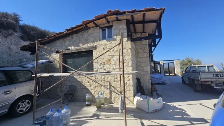 3 Bedroom House for Sale in Armou, Paphos District