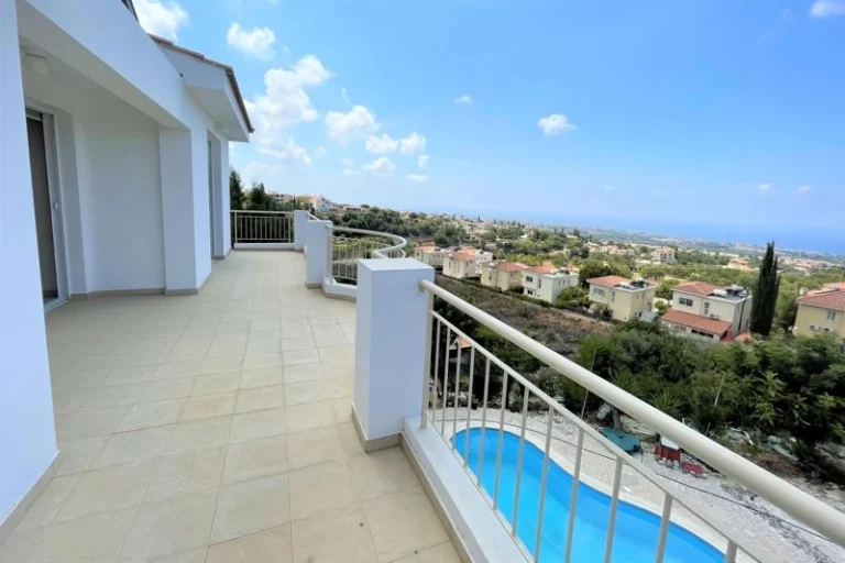 6+ Bedroom House for Sale in Tala, Paphos District