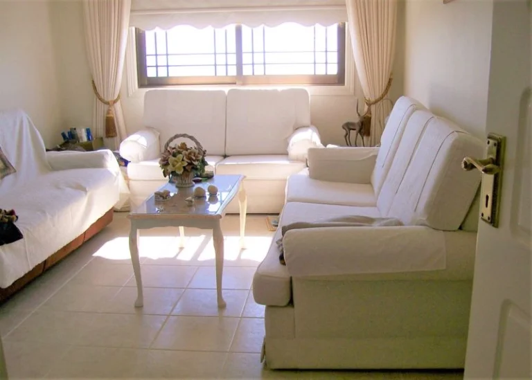 5 Bedroom House for Sale in Tala, Paphos District