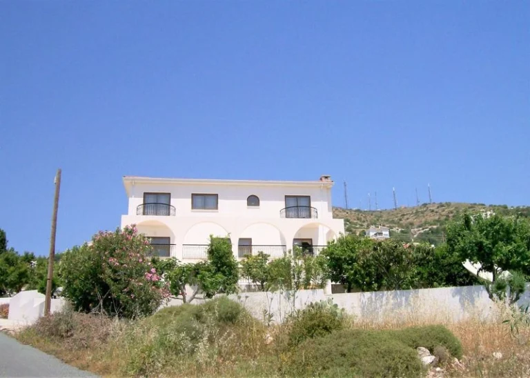 5 Bedroom House for Sale in Tala, Paphos District