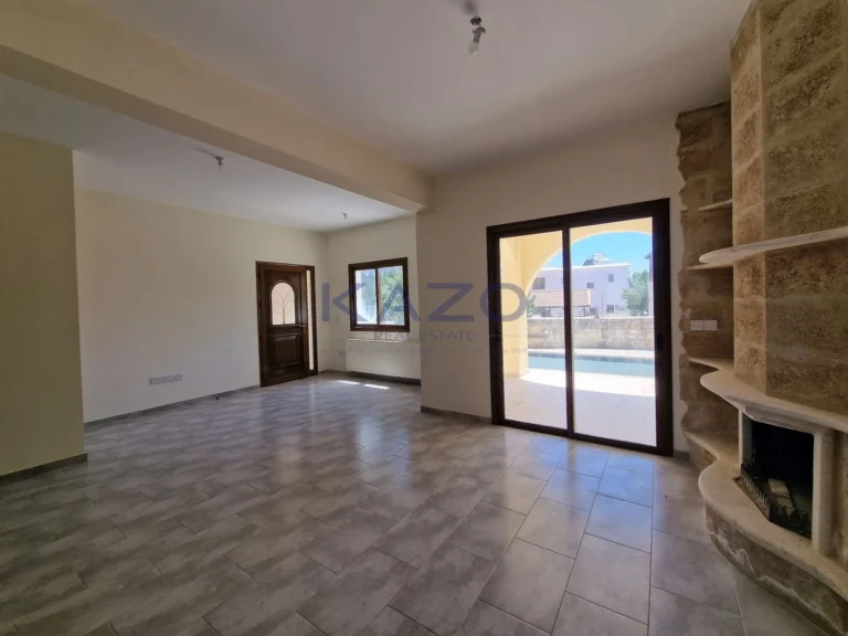 4 Bedroom House for Sale in Ineia, Paphos District