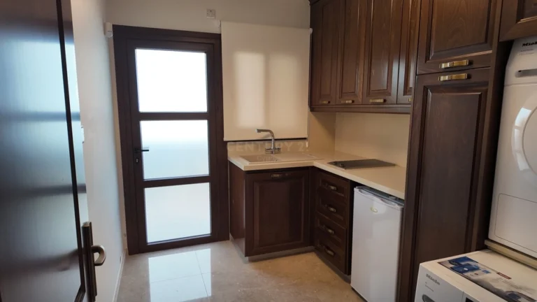 5 Bedroom House for Sale in Erimi, Limassol District