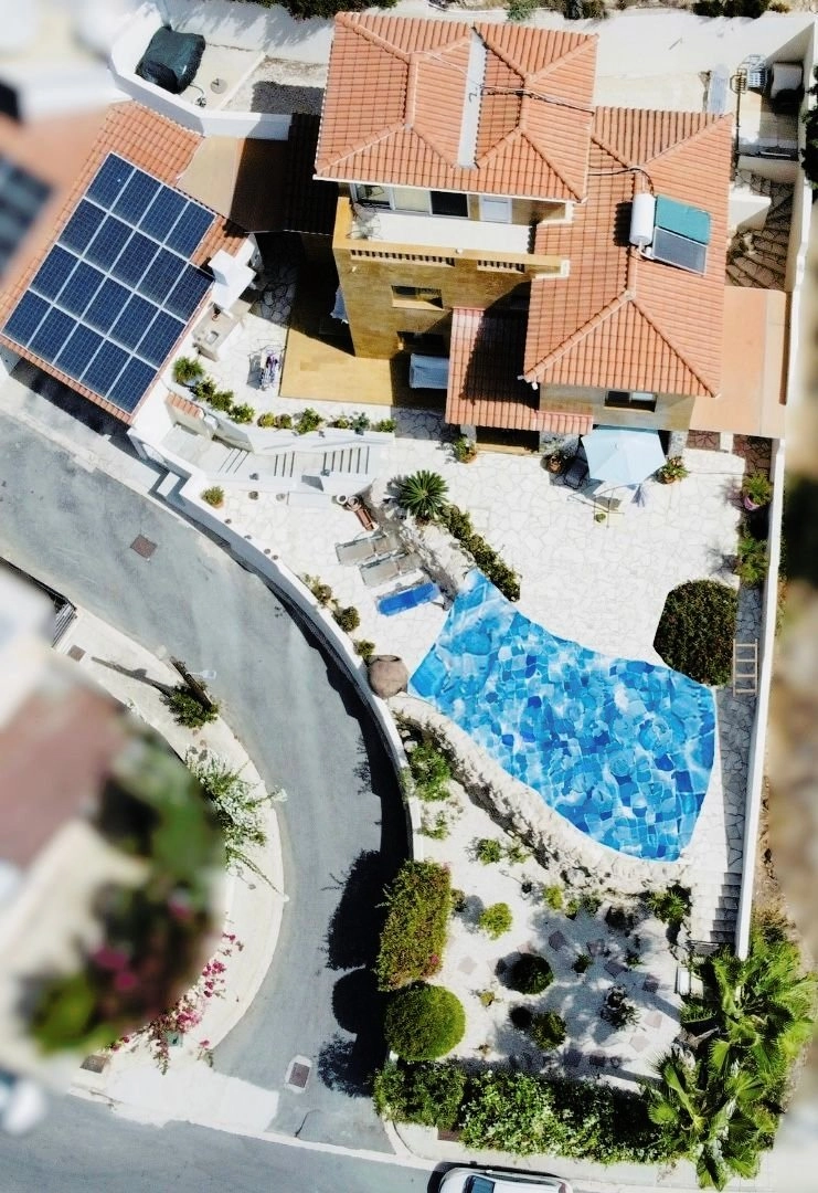 4 Bedroom House for Sale in Chlorakas, Paphos District