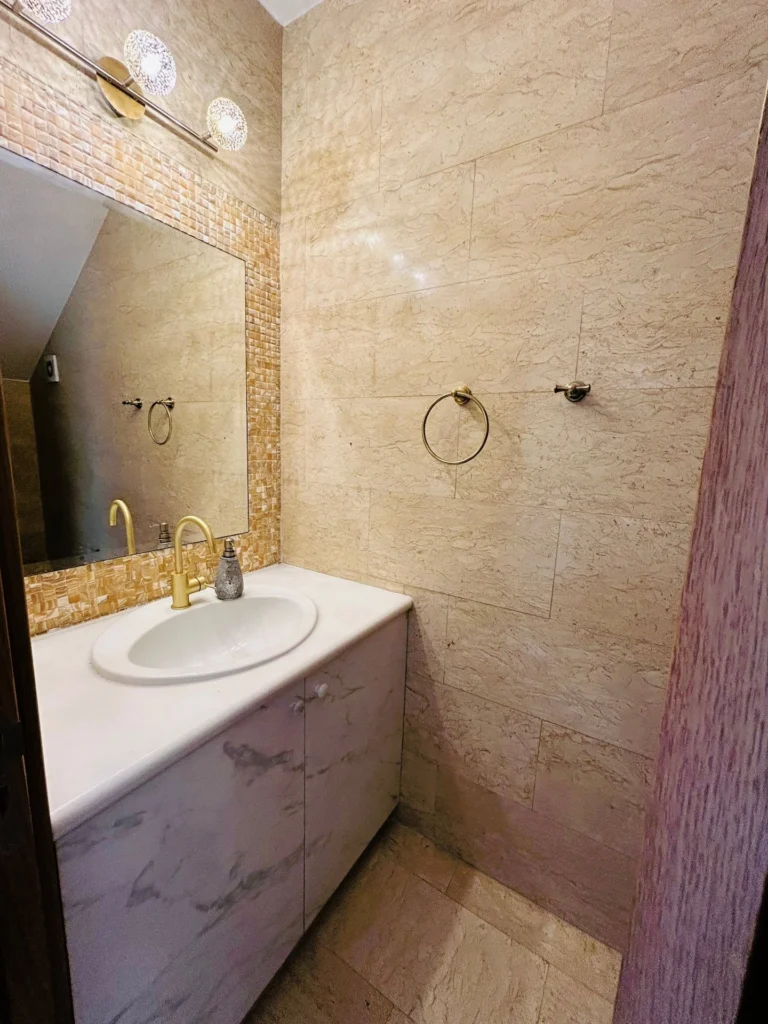 4 Bedroom House for Sale in Chlorakas, Paphos District