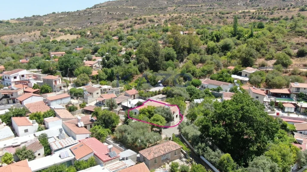 2 Bedroom House for Sale in Kedares, Paphos District