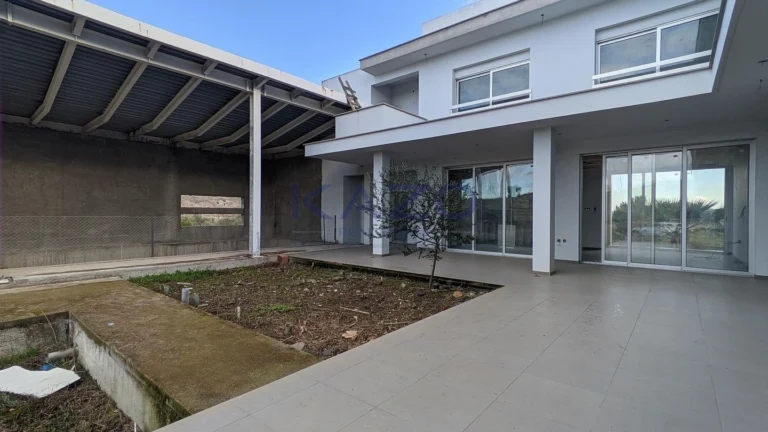 4 Bedroom House for Sale in Agia Varvara Lefkosias, Nicosia District