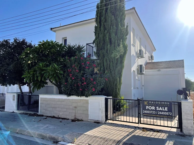 4 Bedroom House for Sale in Livadia Larnakas, Larnaca District