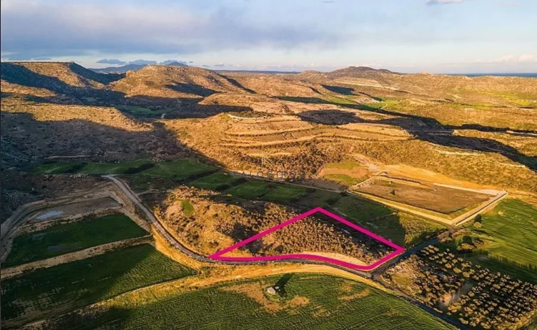 7,173m² Plot for Sale in Maroni, Larnaca District