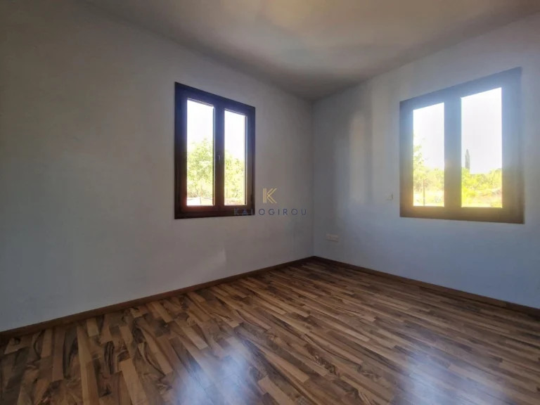 4 Bedroom House for Sale in Kynousa, Paphos District