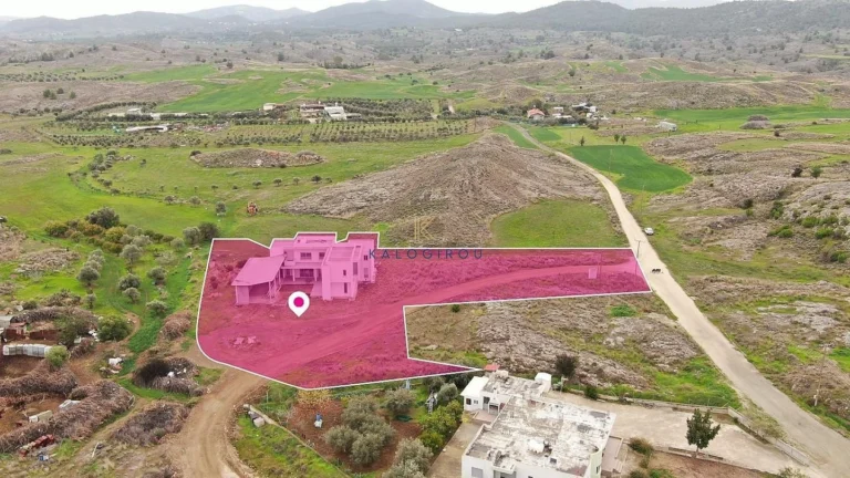4 Bedroom House for Sale in Agia Varvara Lefkosias, Nicosia District