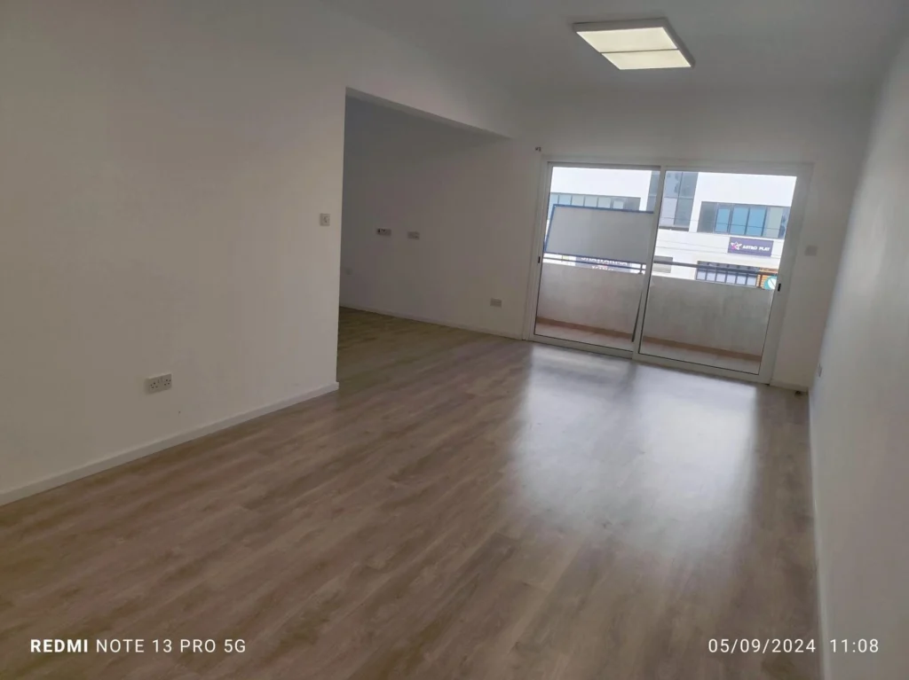 115m² Office for Rent in Limassol District
