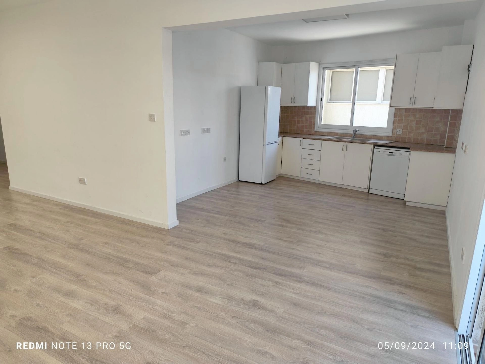 115m² Office for Rent in Limassol District