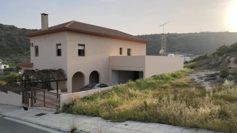 5 Bedroom House for Sale in Limassol District