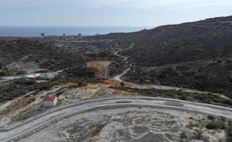 2,102m² Plot for Sale in Agios Tychonas, Limassol District