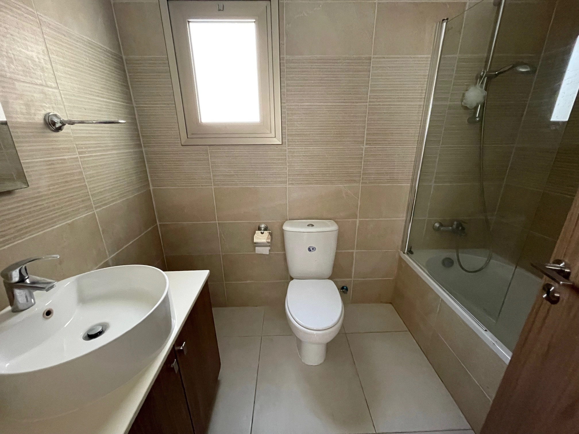2 Bedroom Apartment for Rent in Larnaca – Finikoudes
