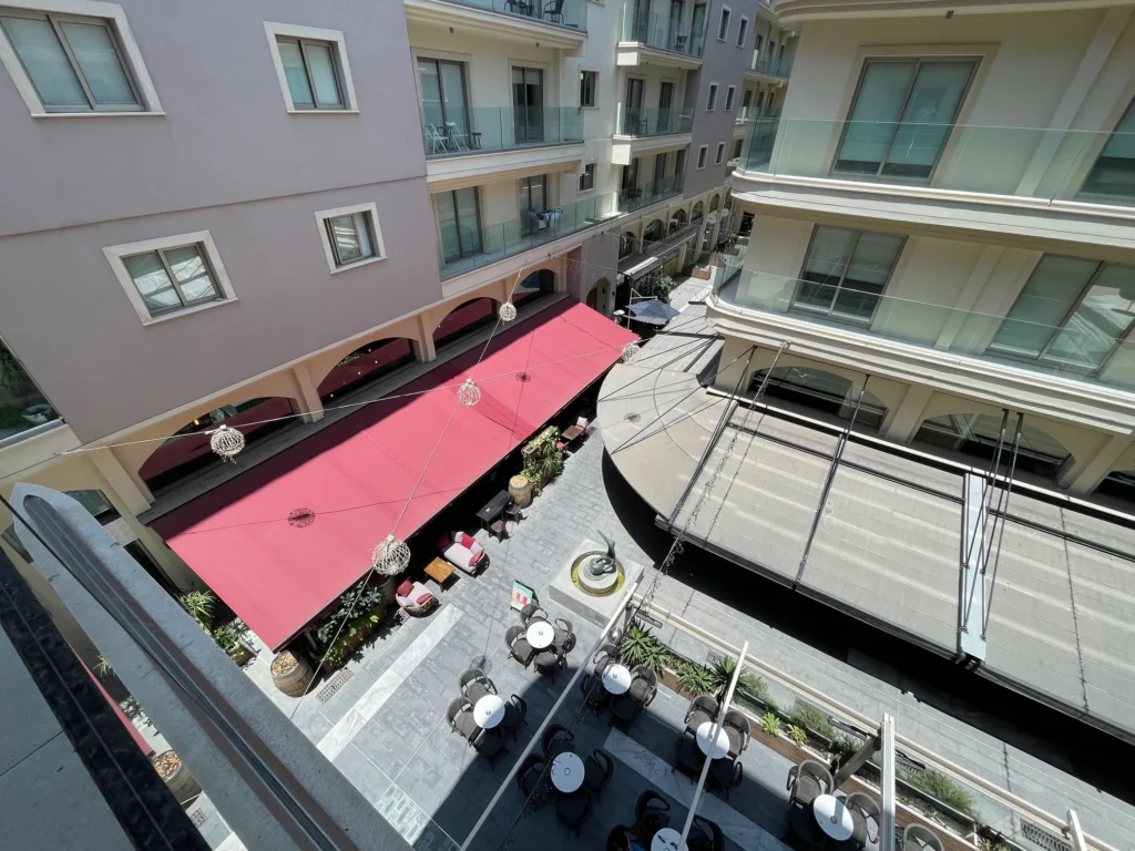 2 Bedroom Apartment for Rent in Larnaca – Finikoudes
