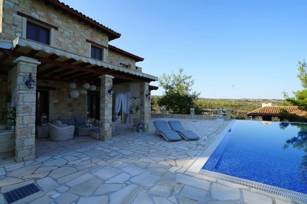 5 Bedroom House for Sale in Souni, Limassol District