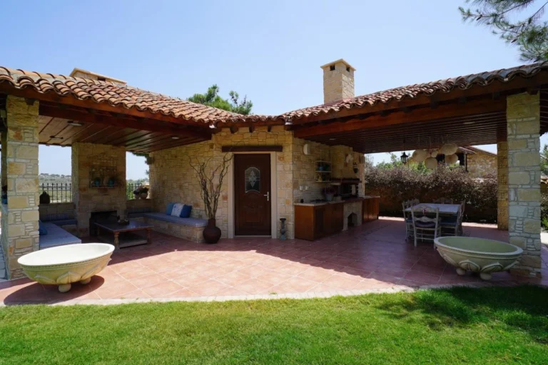 5 Bedroom House for Sale in Souni, Limassol District